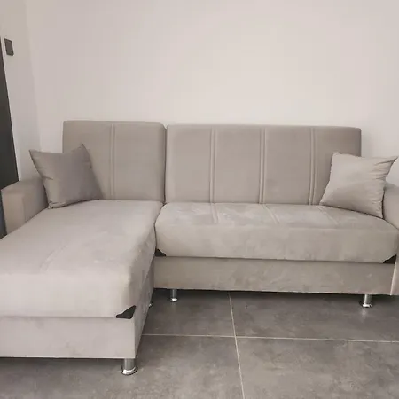 Apartment The Nest 1 *